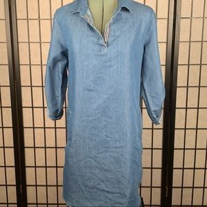 Luxology denim size 6 Shirt gown collard V Neck